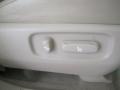Super White - Highlander V6 4WD Photo No. 23