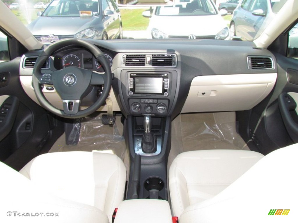 2011 Volkswagen Jetta SE Sedan Cornsilk Beige Dashboard Photo #50497696