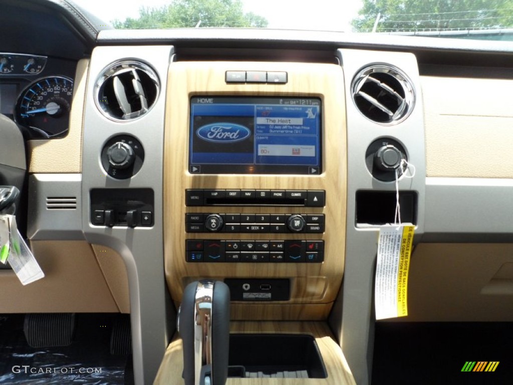 2011 Ford F150 Lariat SuperCrew 4x4 Controls Photo #50497958