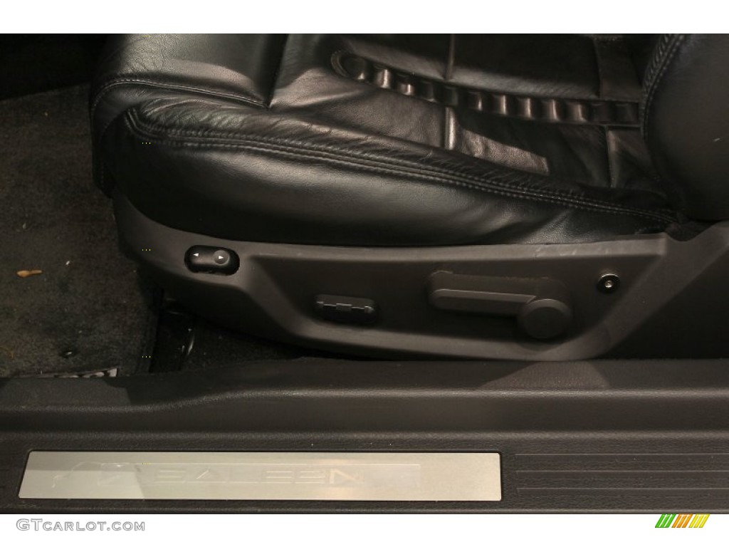 2005 Ford Mustang Saleen S281 Supercharged Coupe Controls Photo #50499002