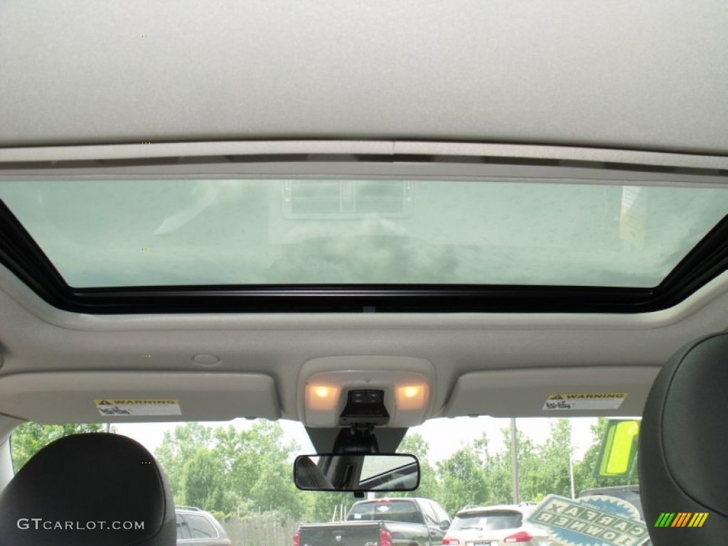 2011 Volvo C30 T5 Sunroof Photo #50501210