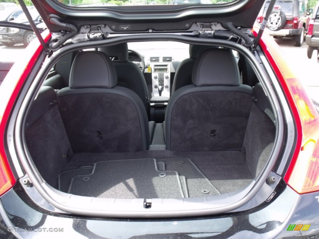 2011 Volvo C30 T5 Trunk Photos