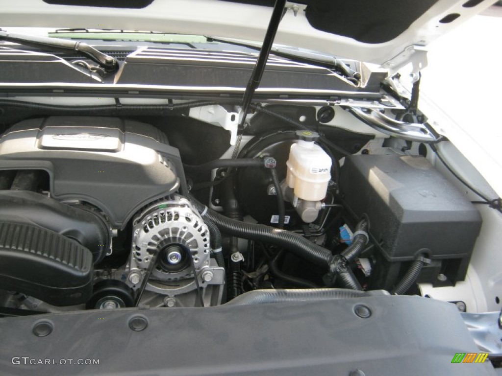 2011 Chevrolet Avalanche LTZ 4x4 Engine Photos