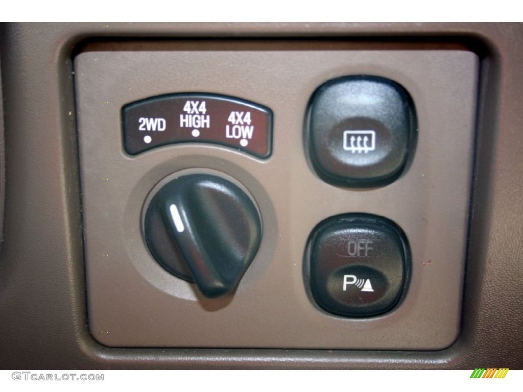 2001 Ford Excursion Limited 4x4 Controls Photo #50503570
