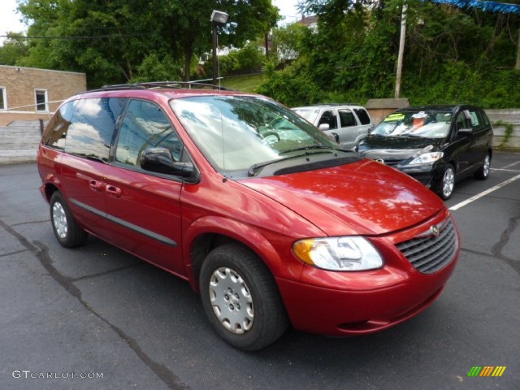 Inferno Red Tinted Pearlcoat 2003 Chrysler Voyager LX Exterior Photo #50503990