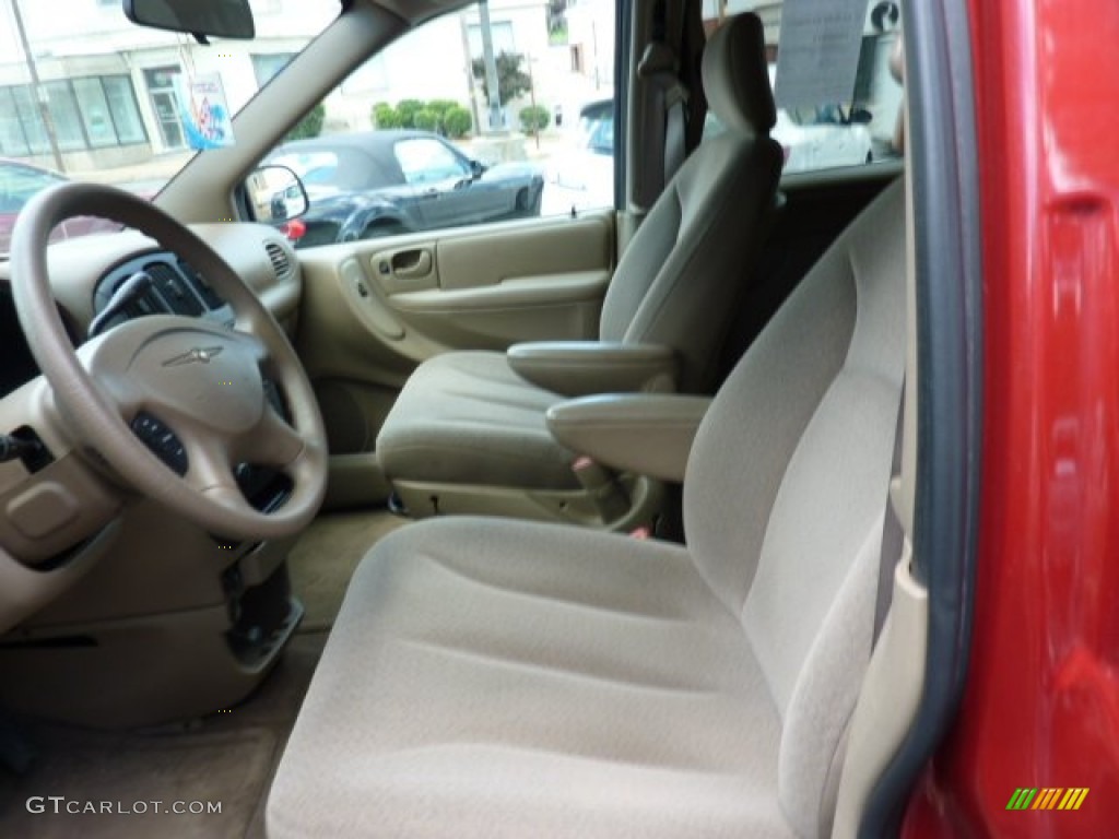 Taupe Interior 2003 Chrysler Voyager LX Photo #50504002