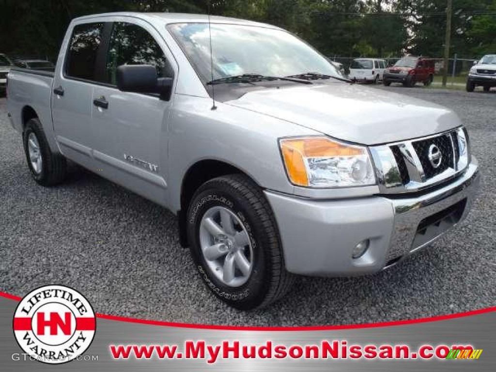 2011 Titan SV Crew Cab - Radiant Silver / Charcoal photo #1