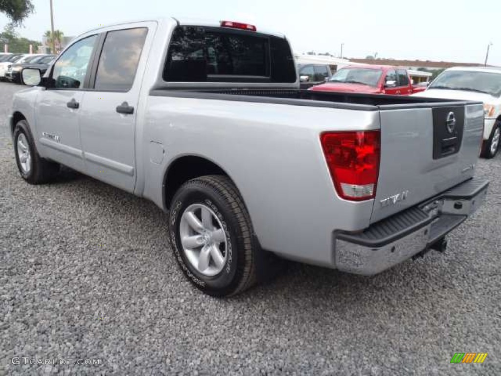 2011 Titan SV Crew Cab - Radiant Silver / Charcoal photo #3