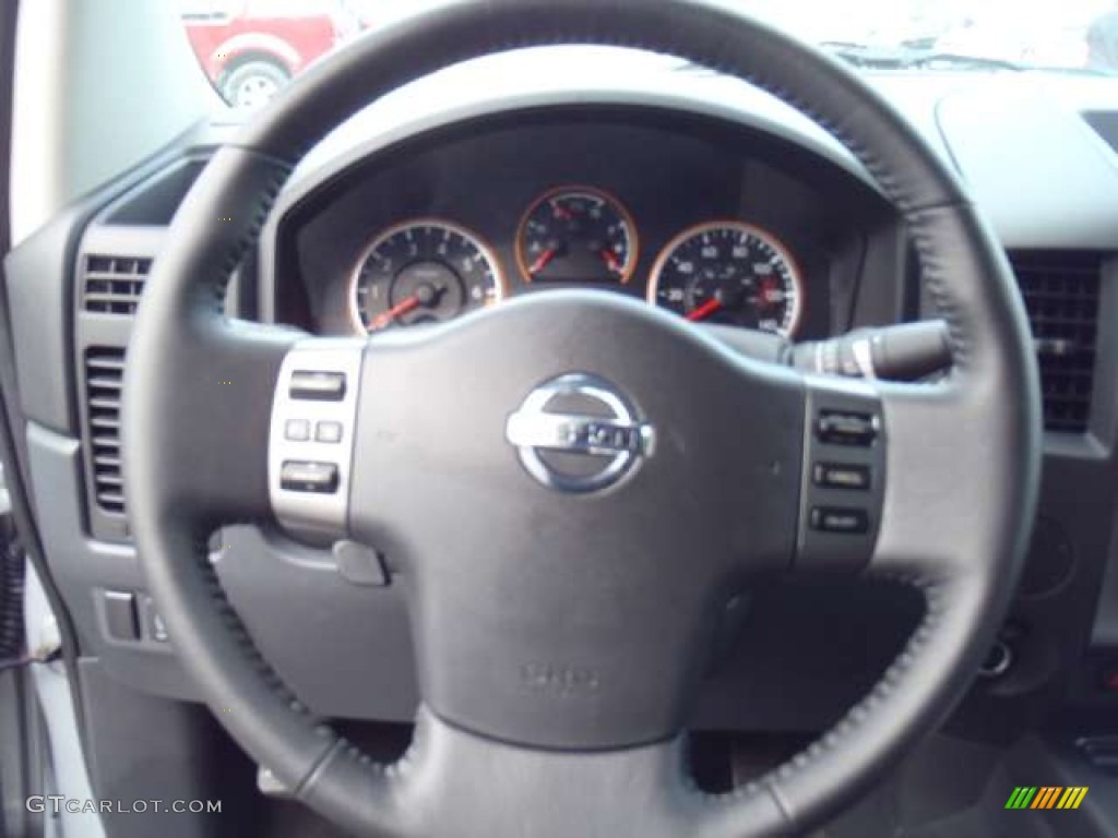2011 Titan SV Crew Cab - Radiant Silver / Charcoal photo #8