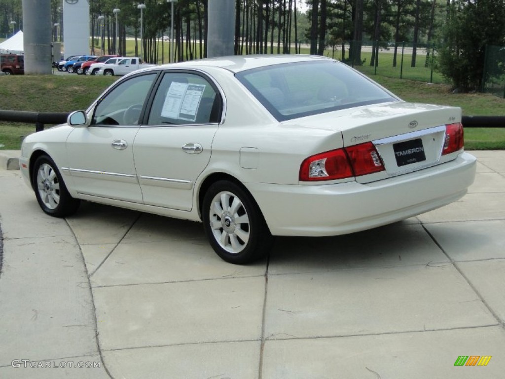 2006 Optima EX V6 - White / Gray photo #7