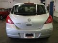 Brillant Silver - Versa 1.8 S Hatchback Photo No. 11