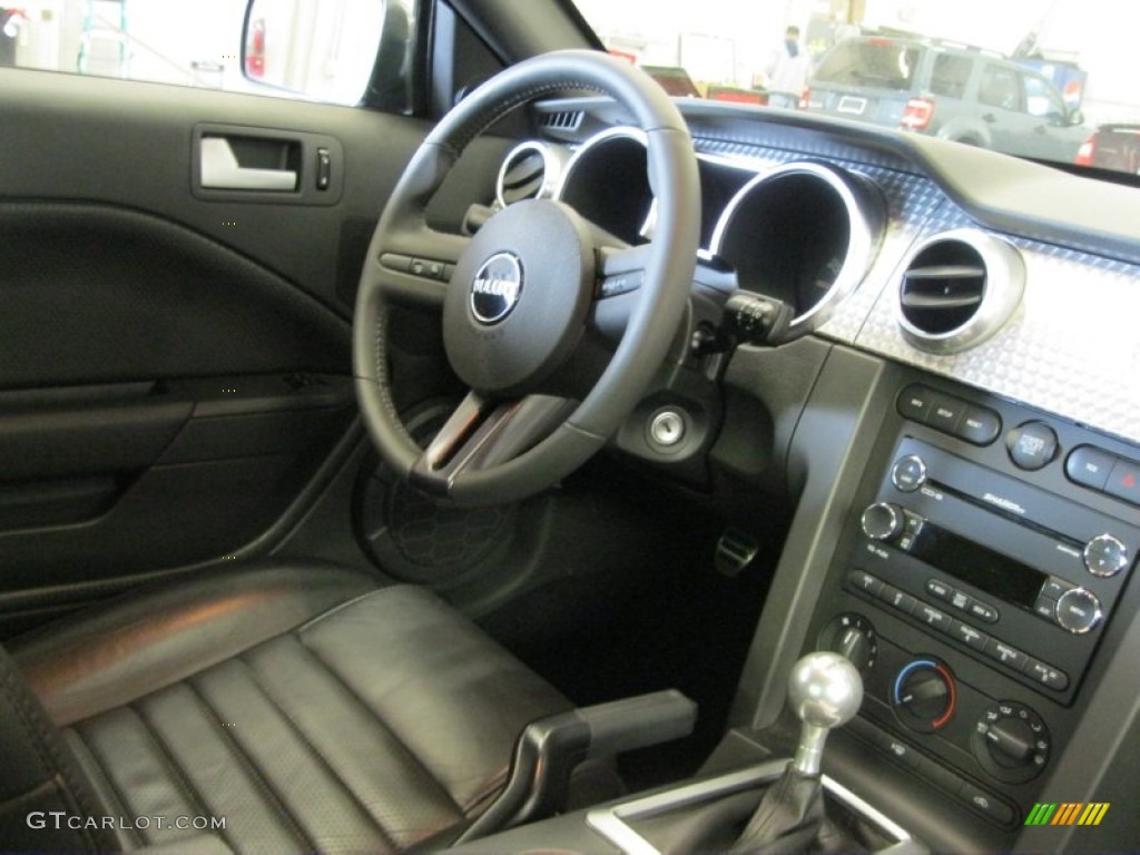 Dark Charcoal Interior 2008 Ford Mustang Bullitt Coupe Photo #50512954