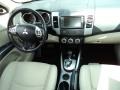 2009 Labrador Black Pearl Mitsubishi Outlander XLS  photo #25