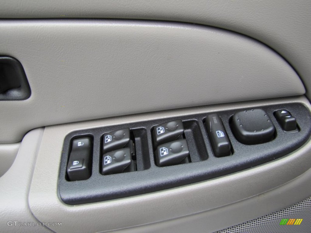2007 Chevrolet Silverado 3500HD Classic LT Crew Cab 4x4 Dually Controls Photo #50524372
