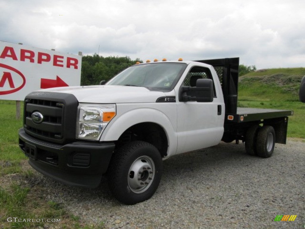 Oxford White 2011 Ford F350 Super Duty XL Regular Cab 4x4 Chassis Stake Truck Exterior Photo #50524837