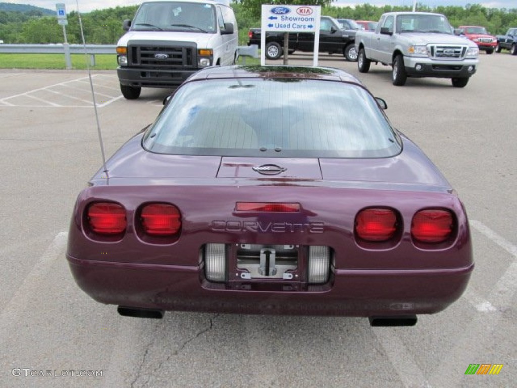Dark Purple Metallic 1995 Chevrolet Corvette Coupe Exterior Photo #50526802