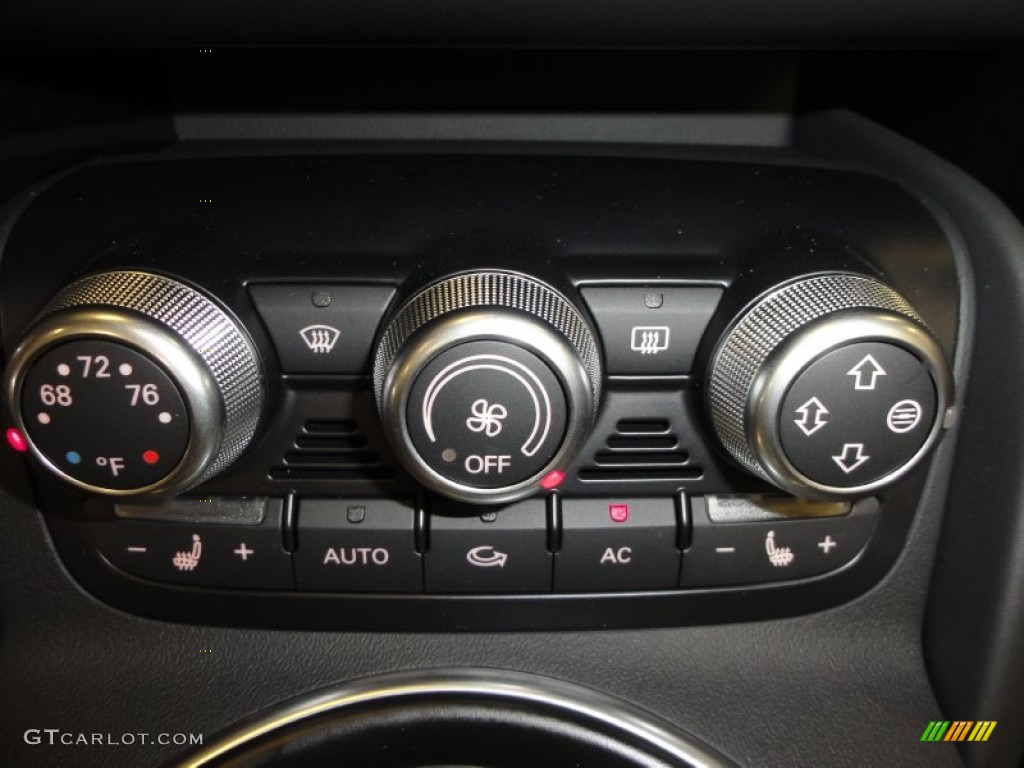 2011 Audi R8 Spyder 5.2 FSI quattro Controls Photo #50527444