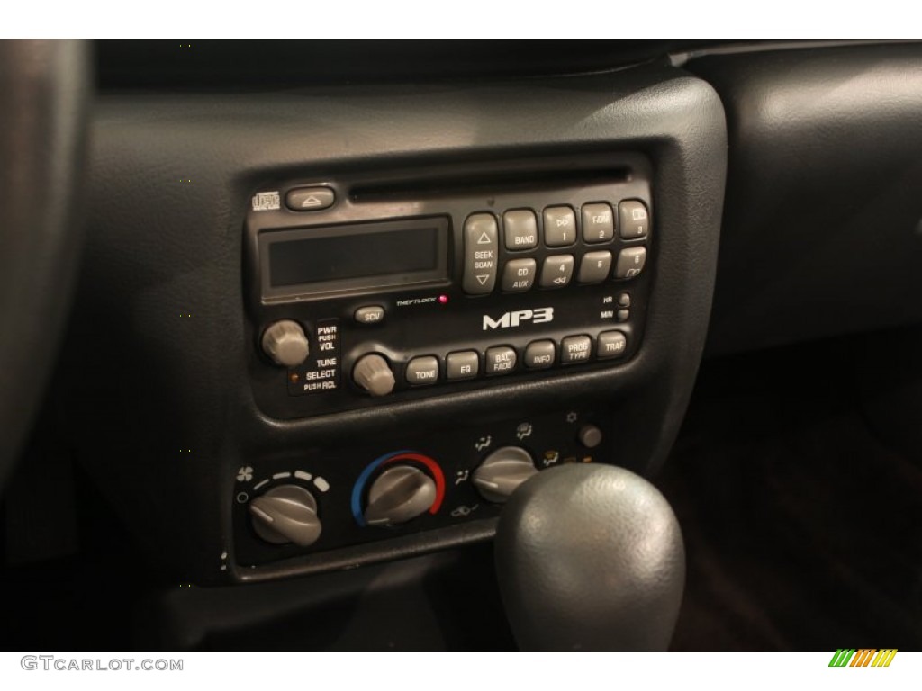 2005 Pontiac Sunfire Coupe Controls Photos