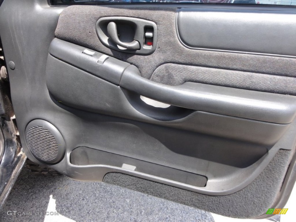 1999 GMC Sonoma SLS Regular Cab 4x4 Graphite Door Panel Photo #50532736