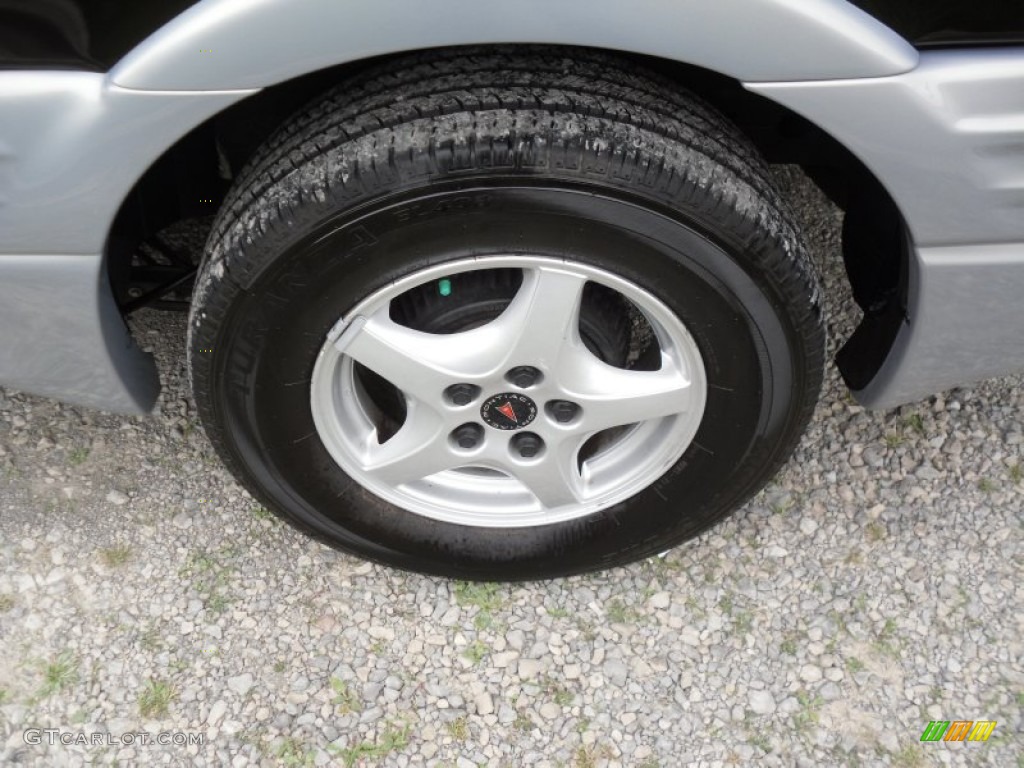 2001 Pontiac Montana Standard Montana Model Wheel Photos