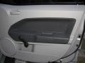 Bright Silver Metallic - Caliber SE Photo No. 9