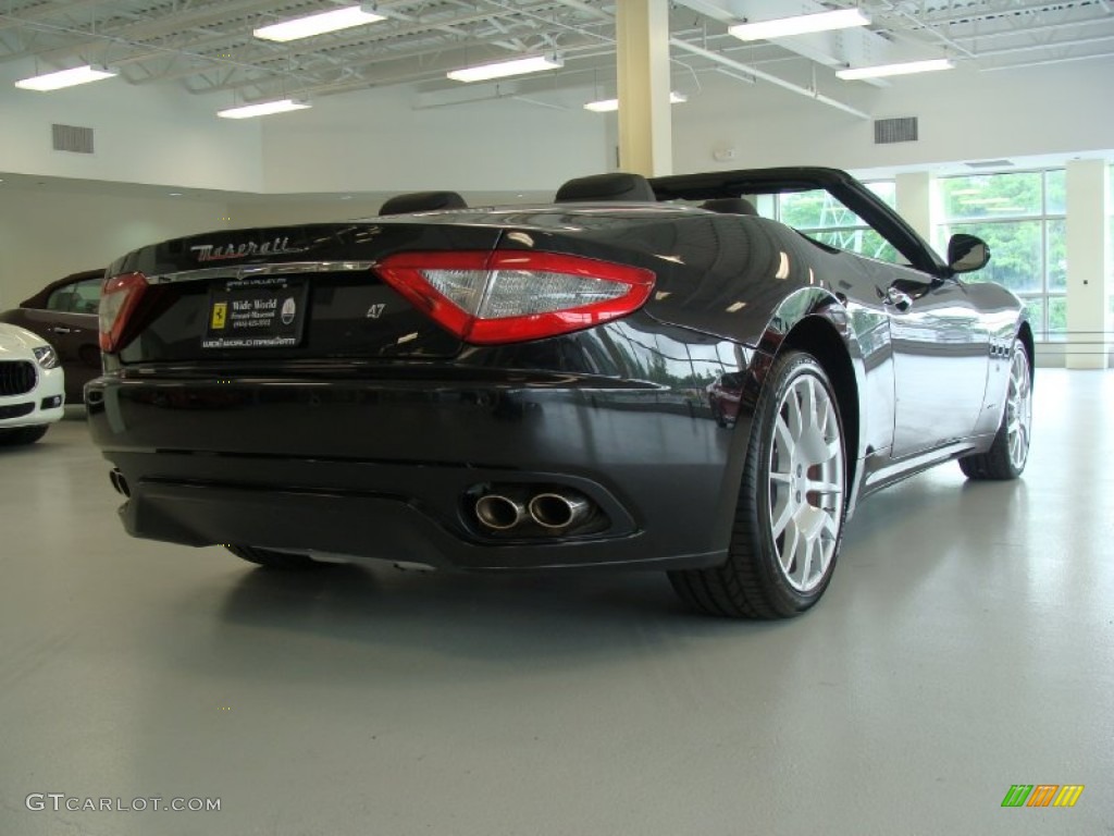 Nero (Black) 2011 Maserati GranTurismo Convertible GranCabrio Exterior Photo #50535580