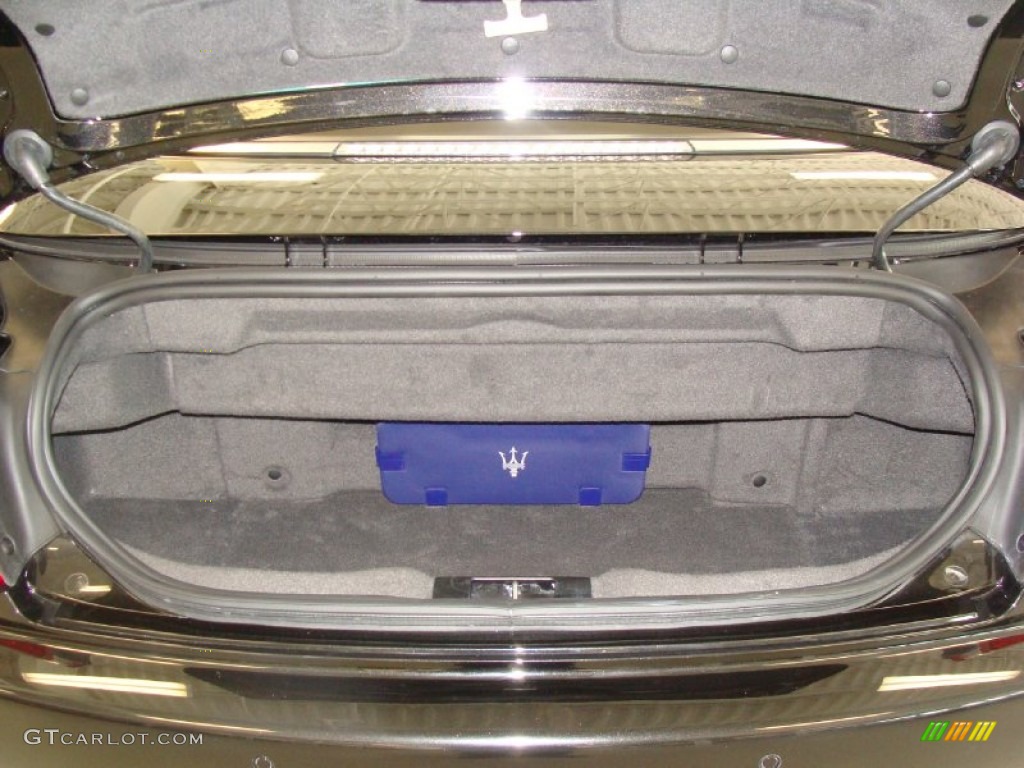 2011 Maserati GranTurismo Convertible GranCabrio Trunk Photo #50535639
