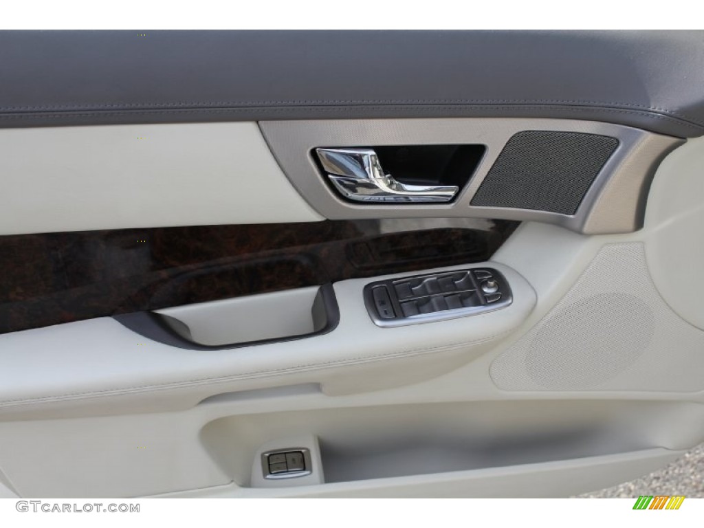 2009 Jaguar XF Premium Luxury Champagne/Truffle Door Panel Photo #50536075
