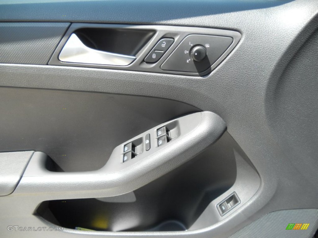 2011 Volkswagen Jetta SE Sedan Controls Photo #50536303