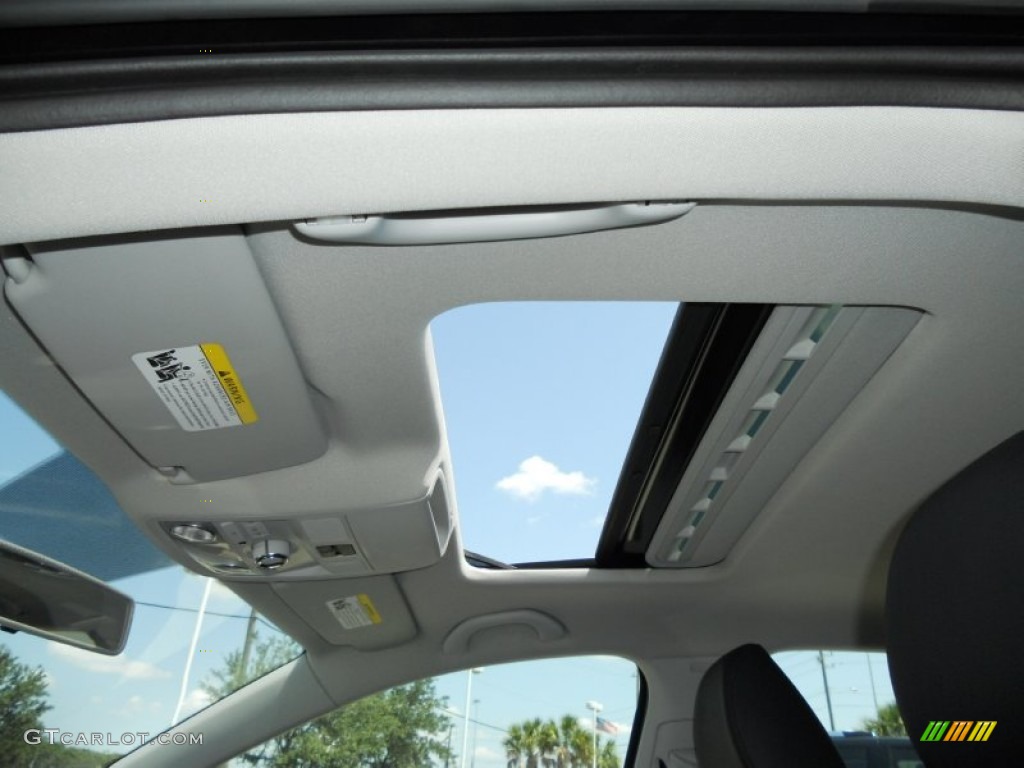 2011 Volkswagen Jetta SE Sedan Sunroof Photos