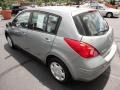 Magnetic Gray - Versa 1.8 S Hatchback Photo No. 5