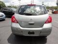Magnetic Gray - Versa 1.8 S Hatchback Photo No. 6