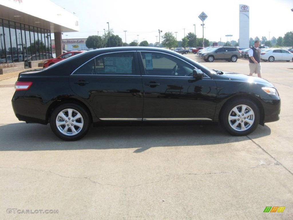 2011 Camry LE - Black / Ash photo #8