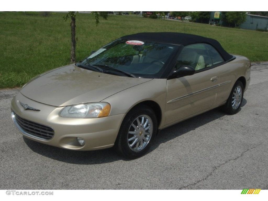 2001 Sebring Limited Convertible - Champagne Pearlcoat / Sandstone photo #38