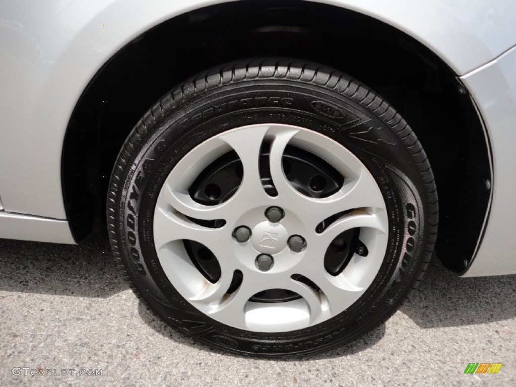 2004 Saturn ION 3 Sedan Wheel Photo #50540557