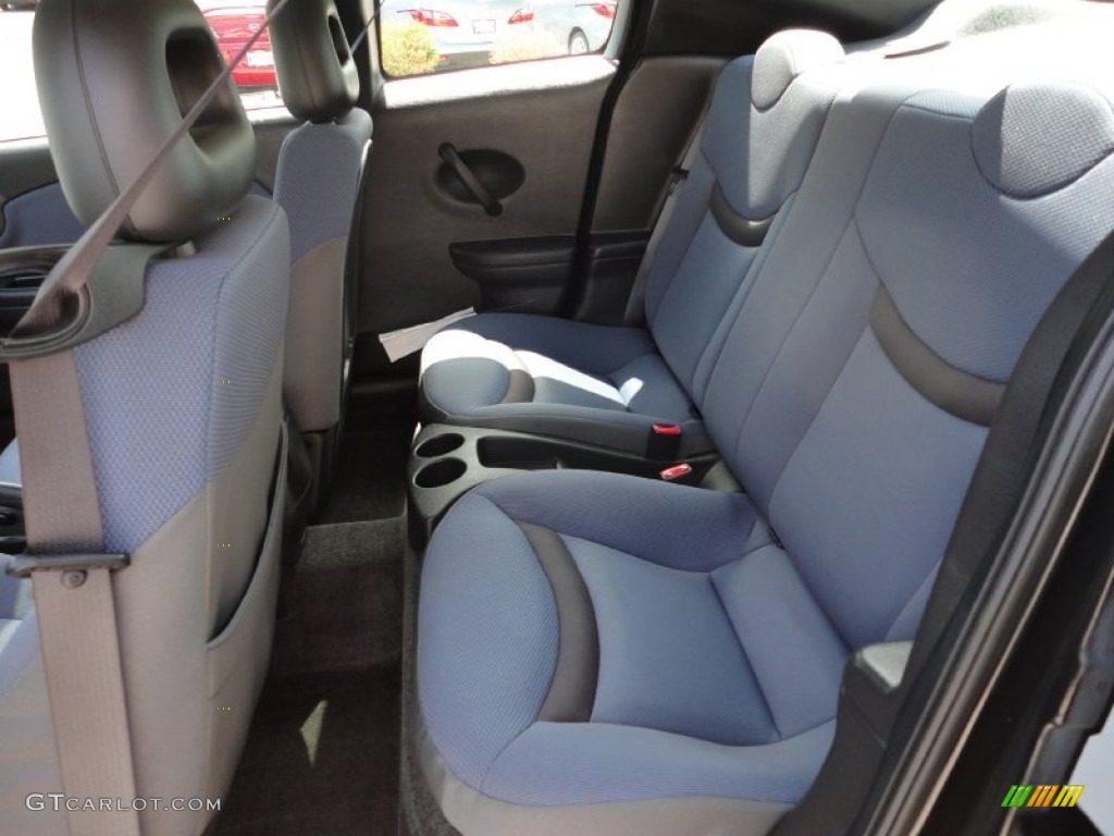 Grey Interior 2004 Saturn ION 3 Sedan Photo #50540623