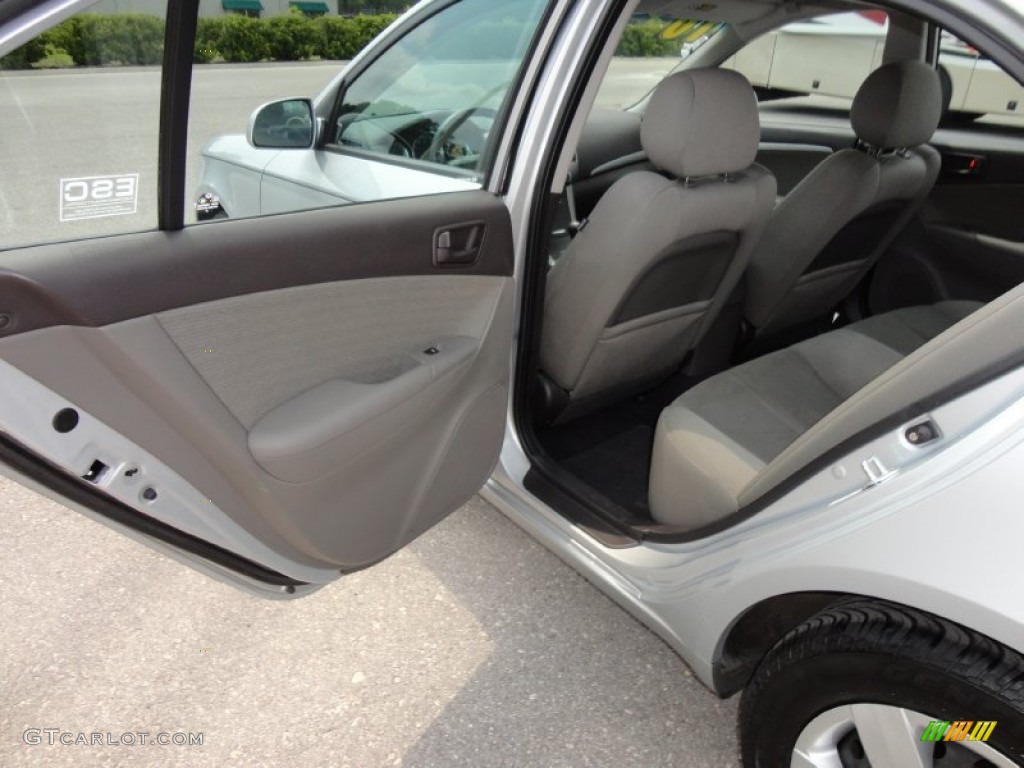 2010 Hyundai Sonata GLS Gray Door Panel Photo #50544910