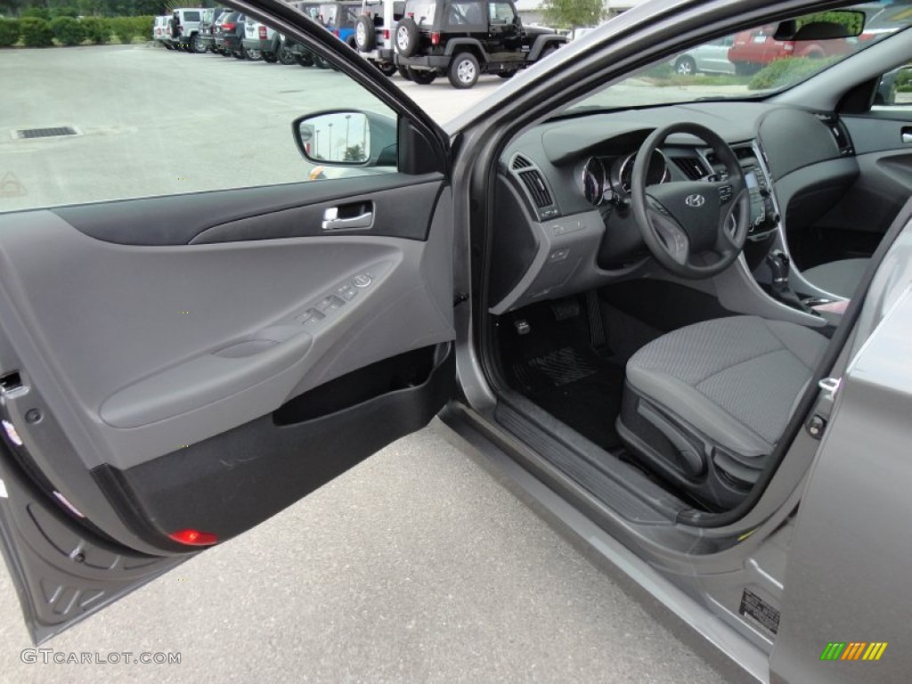 2011 Hyundai Sonata GLS Gray Door Panel Photo #50546170