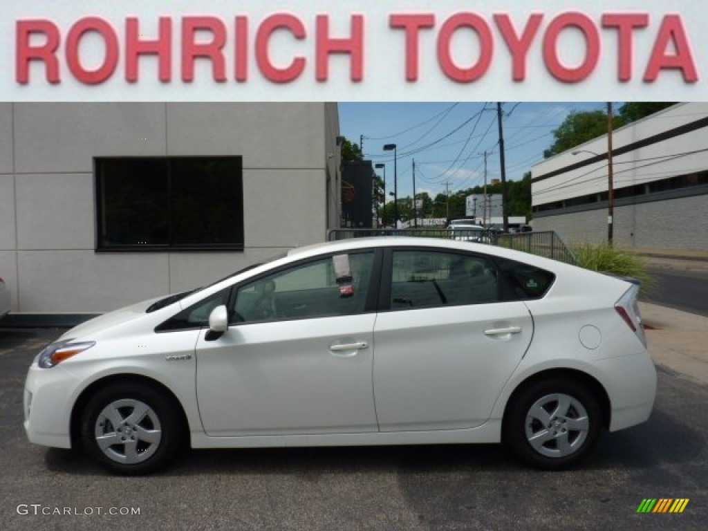 2010 Prius Hybrid II - Blizzard White Pearl / Dark Gray photo #1