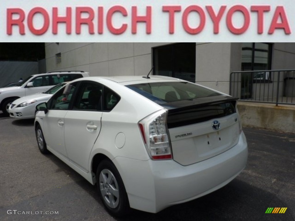 2010 Prius Hybrid II - Blizzard White Pearl / Dark Gray photo #2