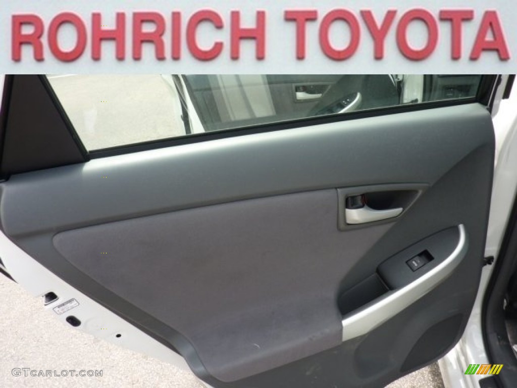 2010 Prius Hybrid II - Blizzard White Pearl / Dark Gray photo #14