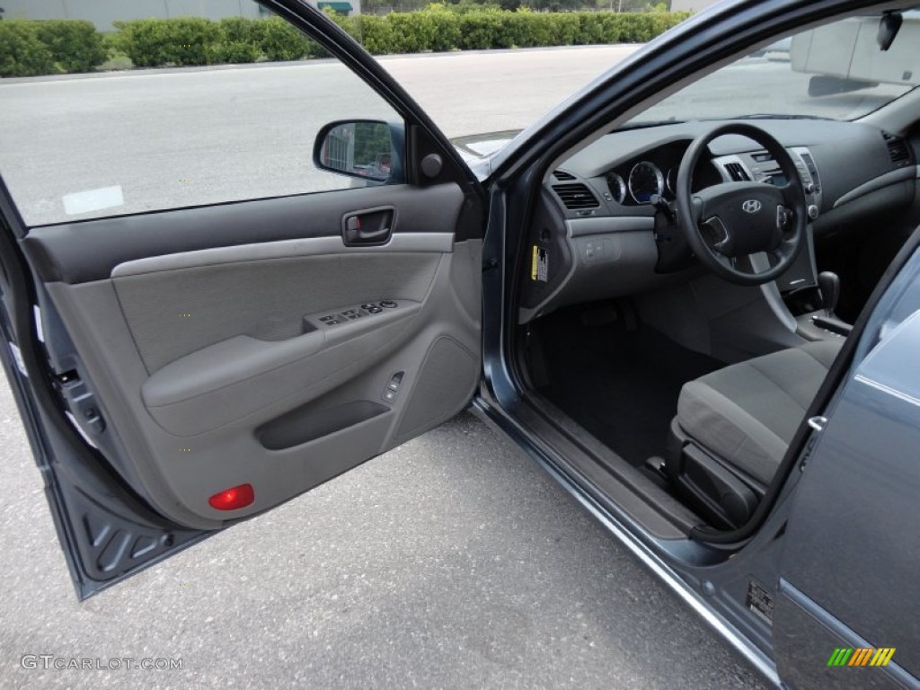 2010 Hyundai Sonata GLS Gray Door Panel Photo #50547559