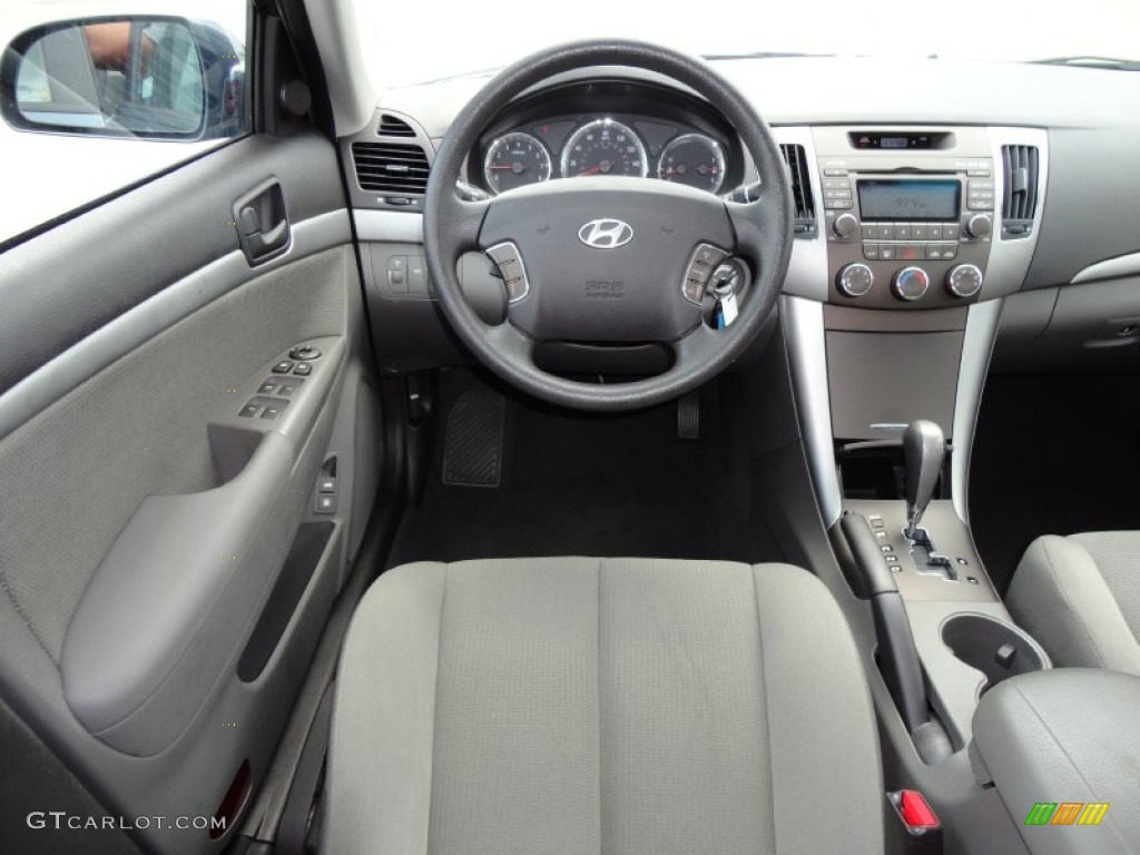 2010 Hyundai Sonata GLS Gray Dashboard Photo #50547595