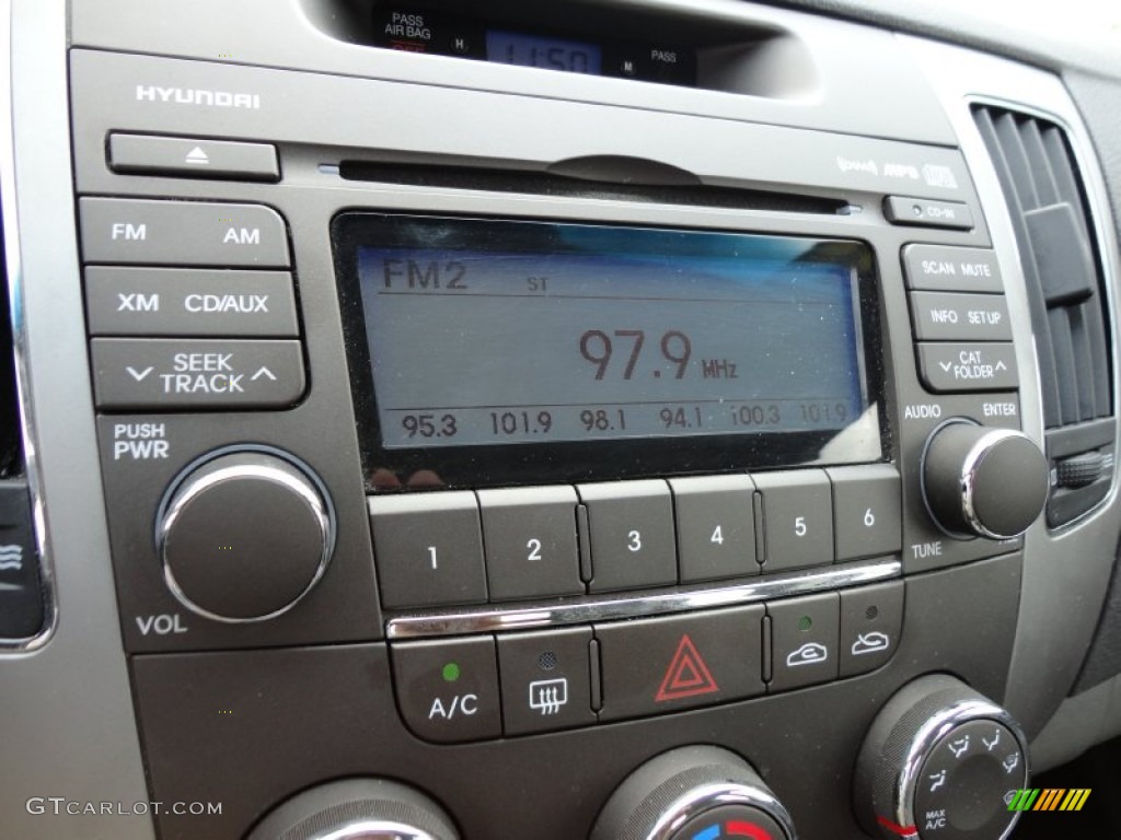 2010 Hyundai Sonata GLS Controls Photo #50547769