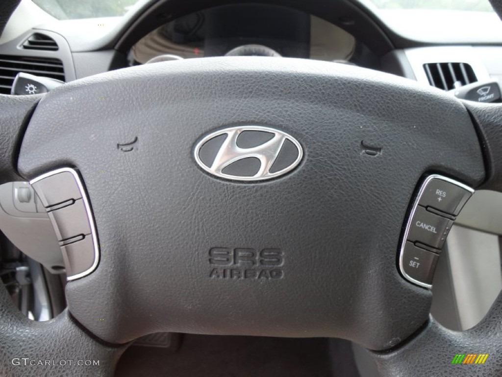 2010 Hyundai Sonata GLS Controls Photo #50547781