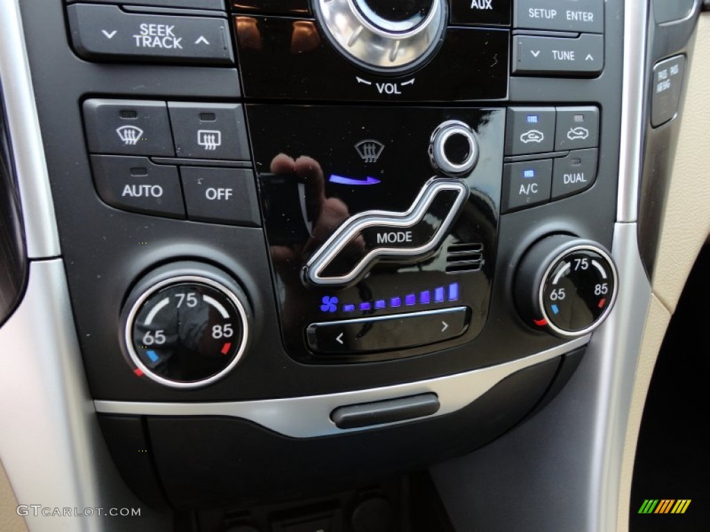 2011 Hyundai Sonata Limited Controls Photo #50548264