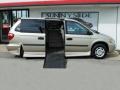 2006 Linen Gold Metallic Dodge Grand Caravan SE  photo #11