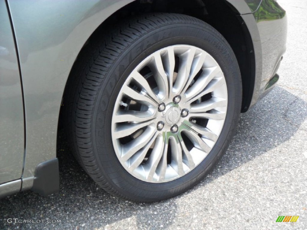 2011 Chrysler 200 Limited Wheel Photo #50558260