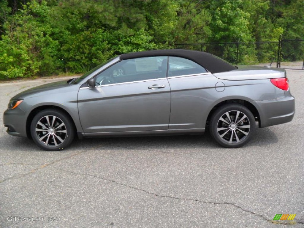 2011 200 S Convertible - Tungsten Metallic / Black photo #2