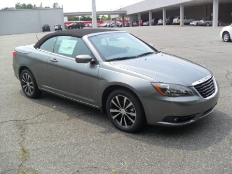 2011 Chrysler 200 S Convertible Data, Info and Specs